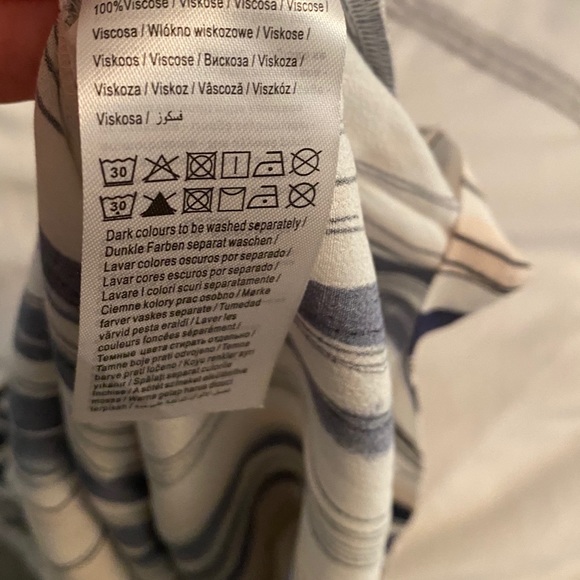 Designer Long-sleeve Blouse - Picture 9 of 9